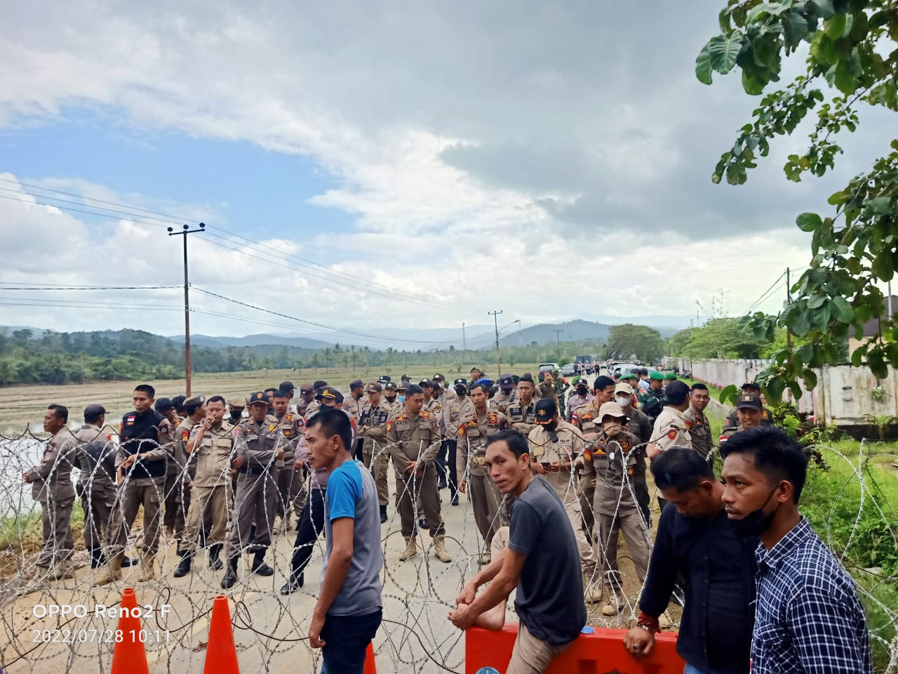 TNI Polri Jaga Ketat Pemilihan Wabup di Kantor DPRD Koltim